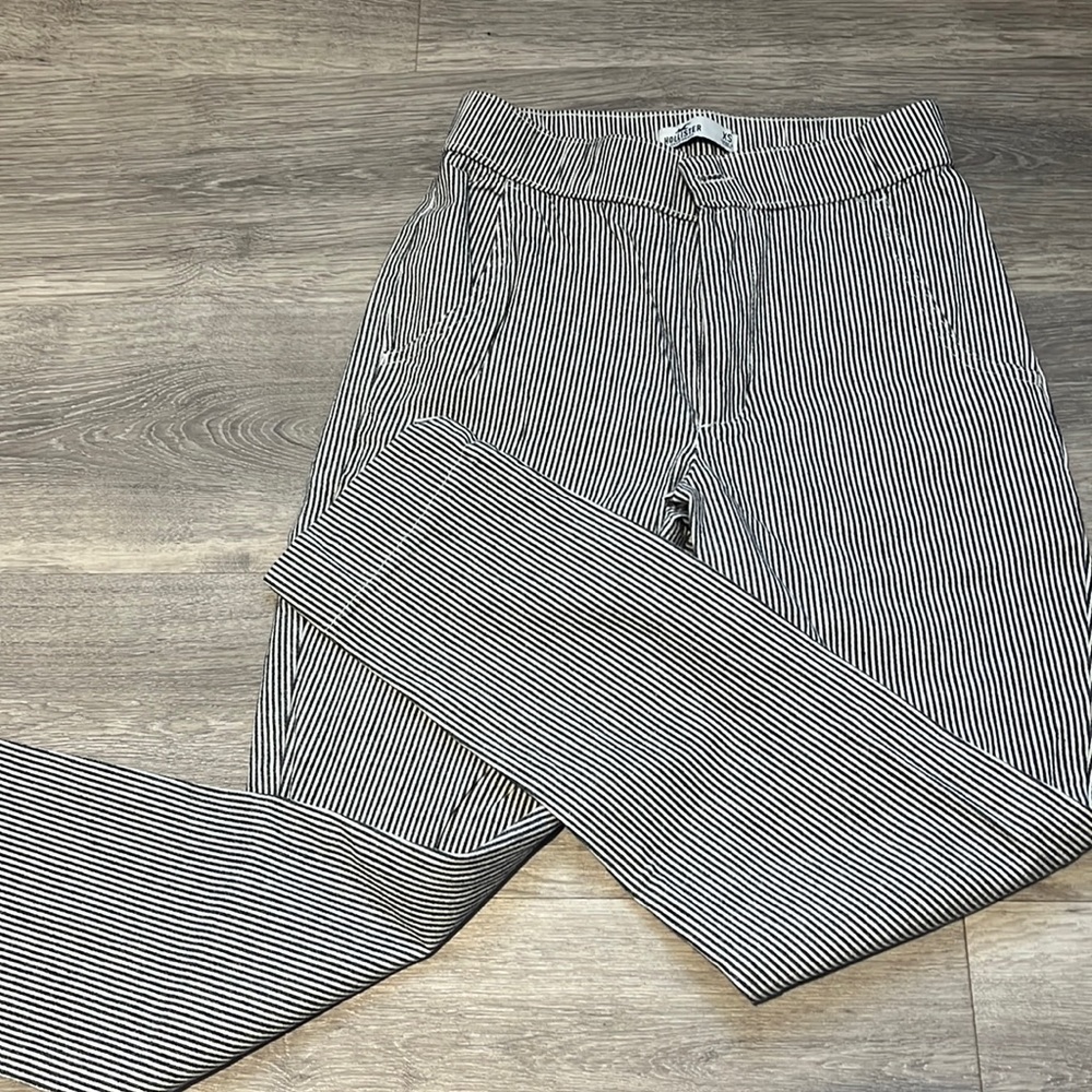 5 for $20 hollister pants.
